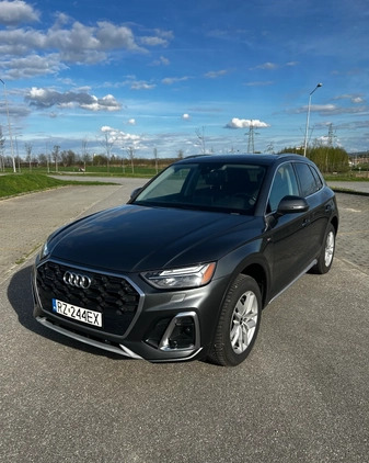 Audi Q5 cena 173000 przebieg: 23380, rok produkcji 2021 z Rzeszów małe 742